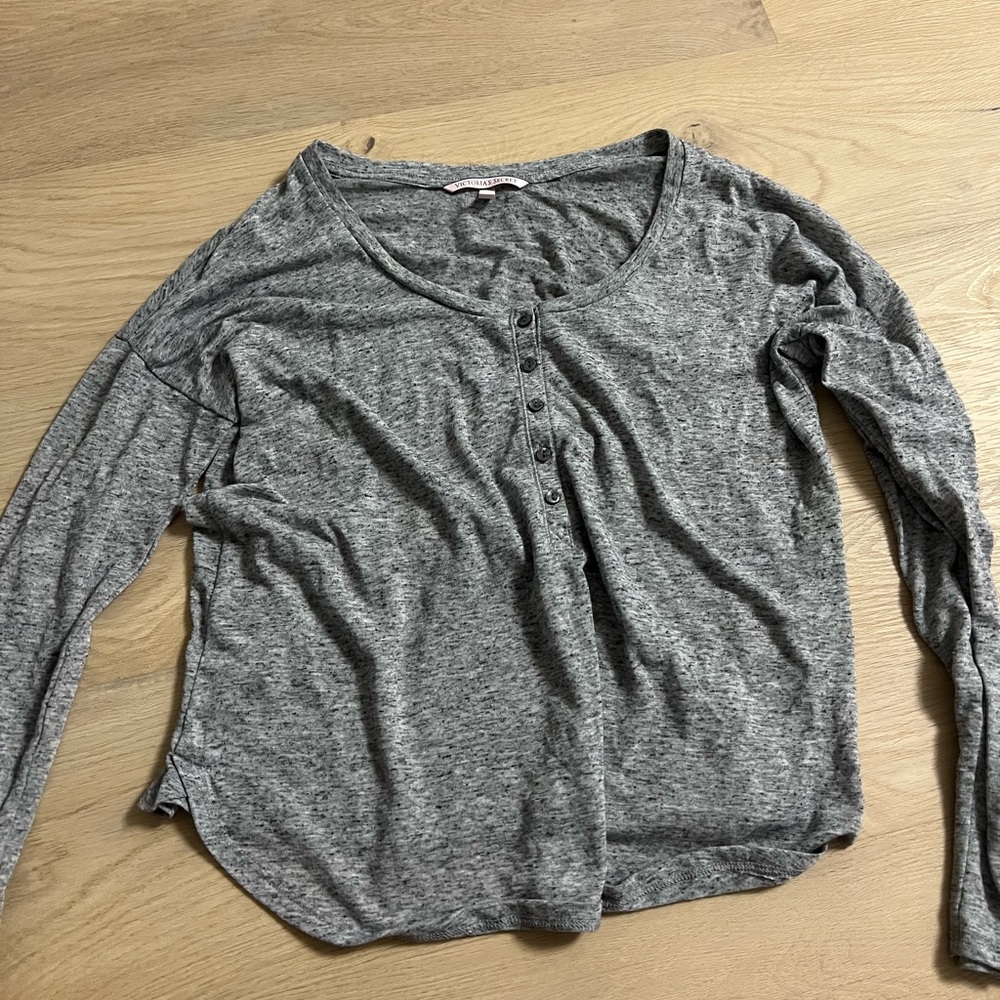 Grey lounge long sleeve